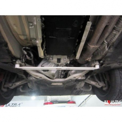 BMW 640 E63/E64 4.0 03-10 Ultra-R 2-точки разпънка опора на оста