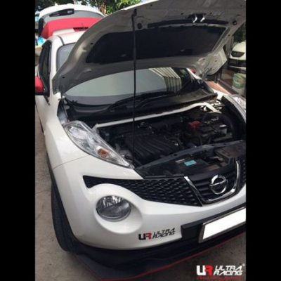 Nissan Juke 10+ UltraRacing 2-точки предна Горна разпънка на окачването